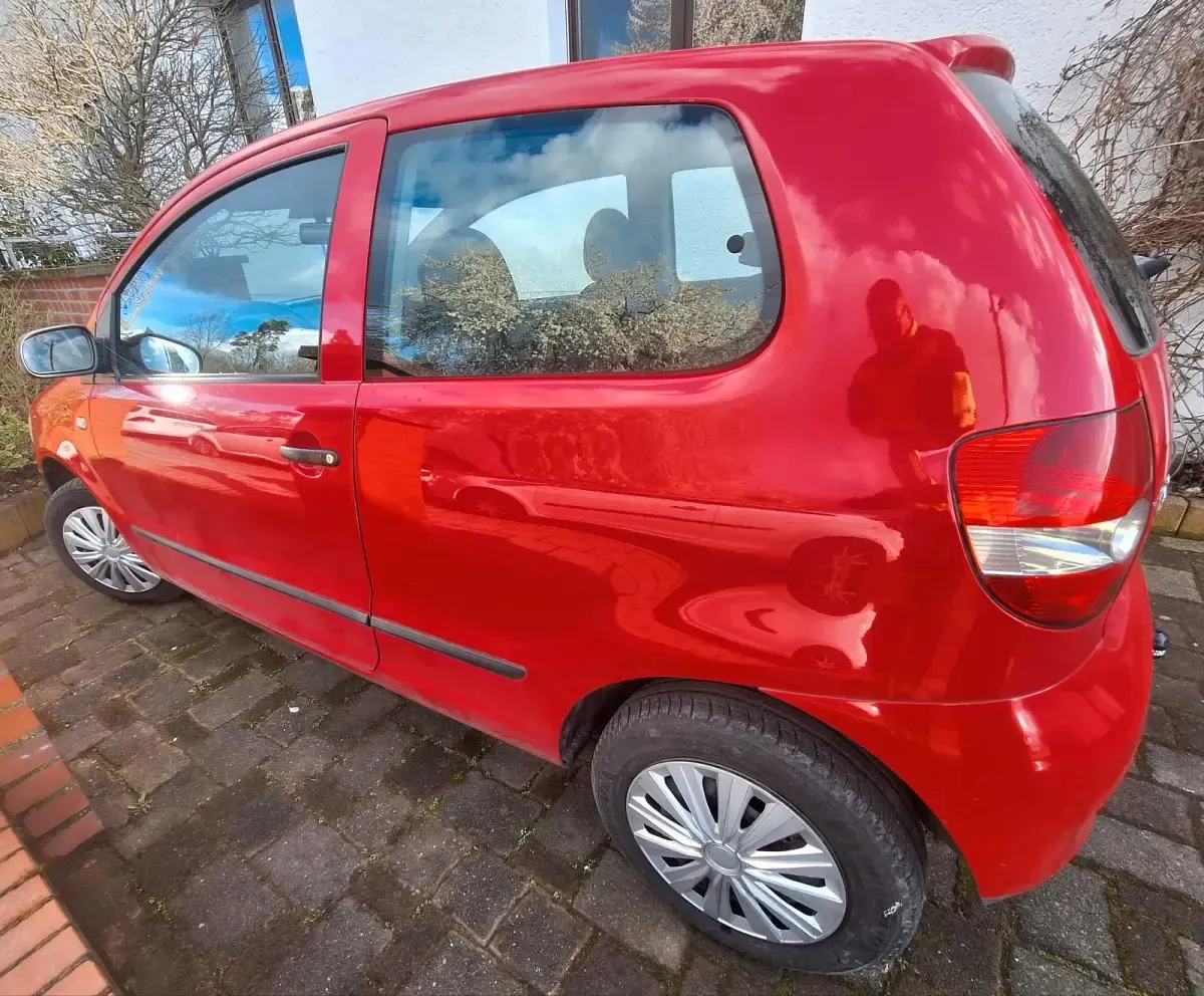 Używany VW Fox 90 KM (66 kW) 2005 Czerwony Hatchback
