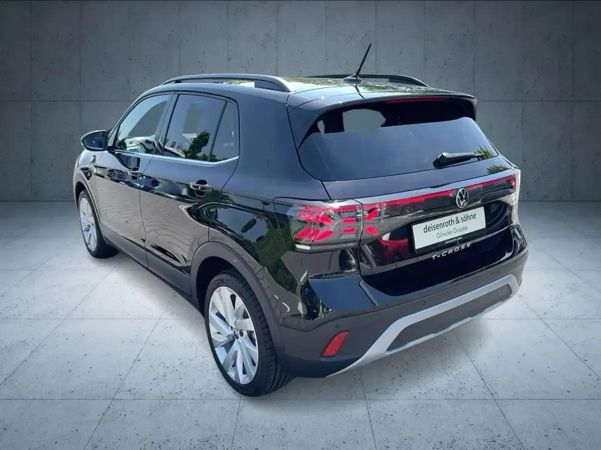 Gebraucht VW T-Cross Style 150 PS (110 kW) 2025 Deep black perleffekt SUV