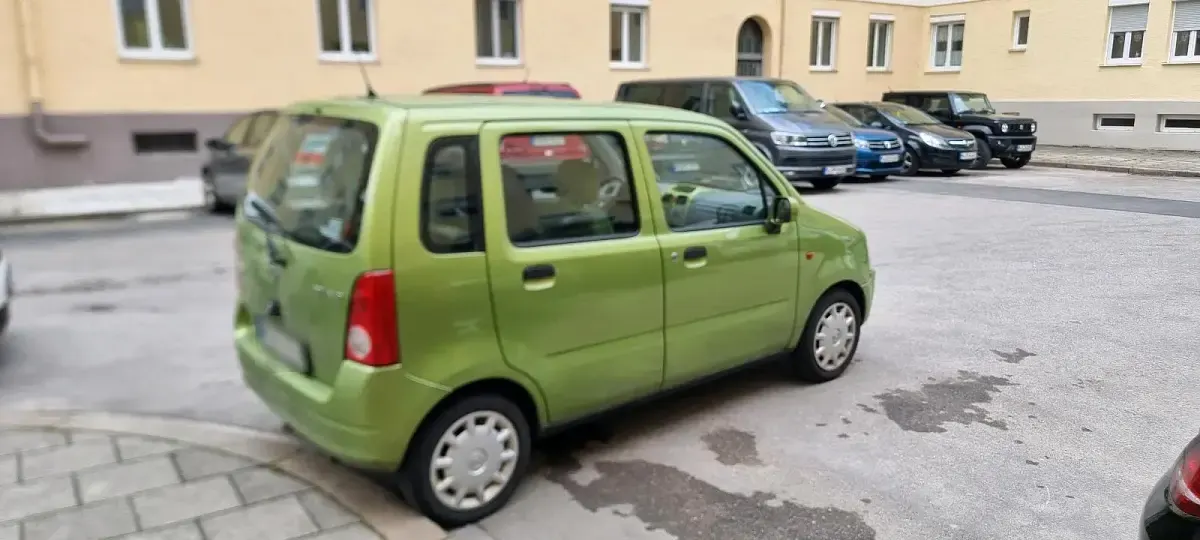 Gebraucht Opel Agila 86 PS (63 kW) 2000 Grün Van / Kleinbus