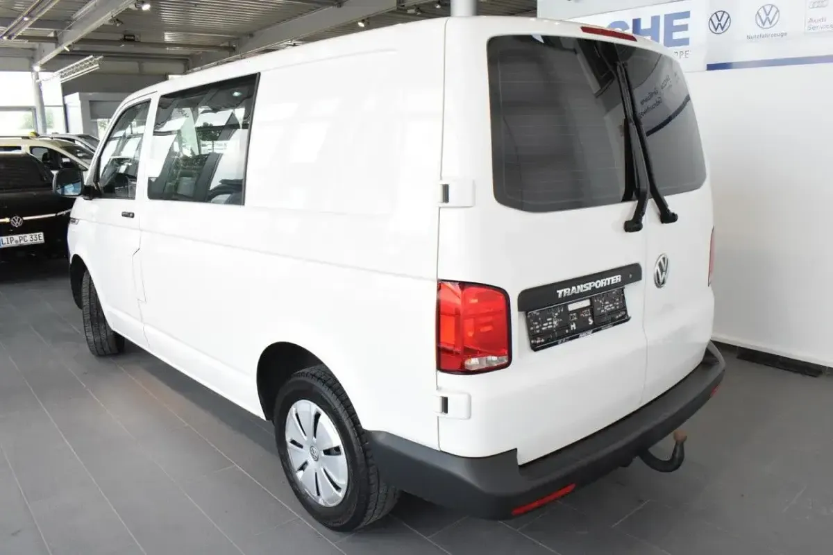 Gebraucht VW Transporter 150 PS (110 kW) 2023 Candy weiß Van