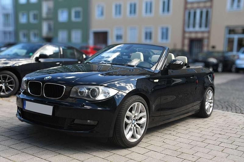 Schwarz Gebraucht 2010 BMW 120 Cabriolet Cabrio | 4.920 € (Superpreis) - Bild 1/4