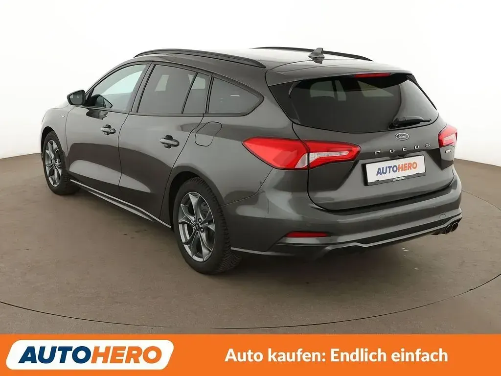 Gebraucht Ford Focus ST-Line 155 PS (114 kW) 2020 Grau Kombi