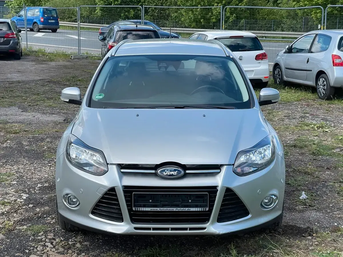 Używany Ford Focus Titanium 116 KM (85 kW) 2012 Srebrny Kombi
