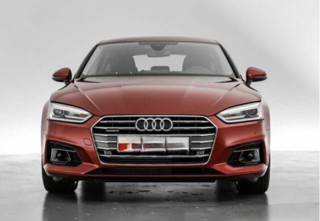 Rot Gebraucht 2018 Audi A5 Sportback Comfort Coupé | 26.900 € (Guter Preis) - Bild 1/4