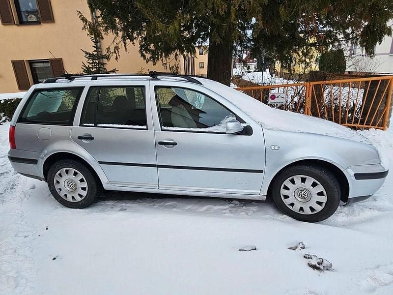 Gebraucht VW Golf IV Basis 105 PS (77 kW) 2001 Silber Kombi