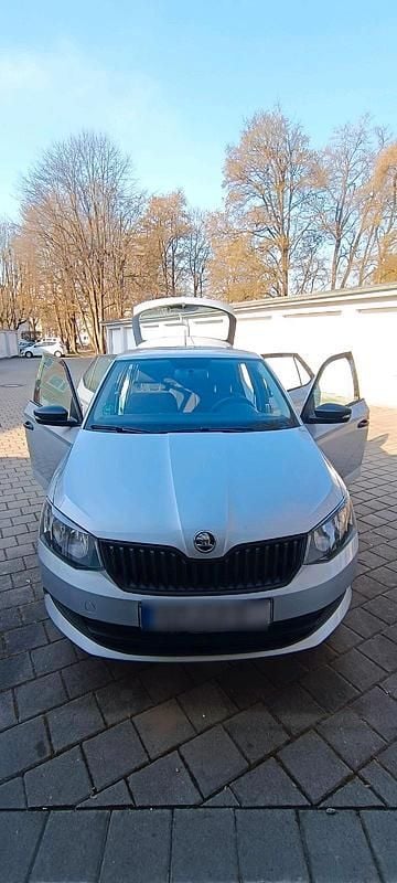 Gebraucht Skoda Fabia 90 PS (66 kW) 2017 Silber Kleinwagen