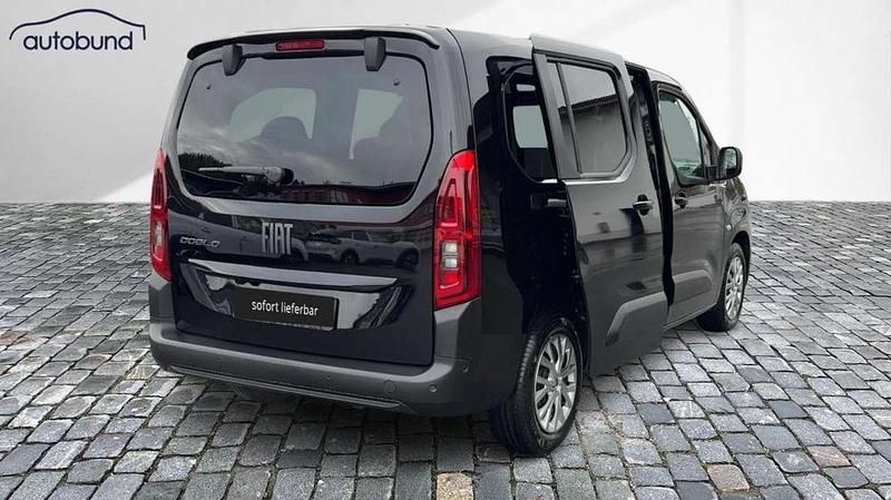 Neu Fiat Doblò 131 PS (96 kW) 2025 Schwarz Van / Kleinbus
