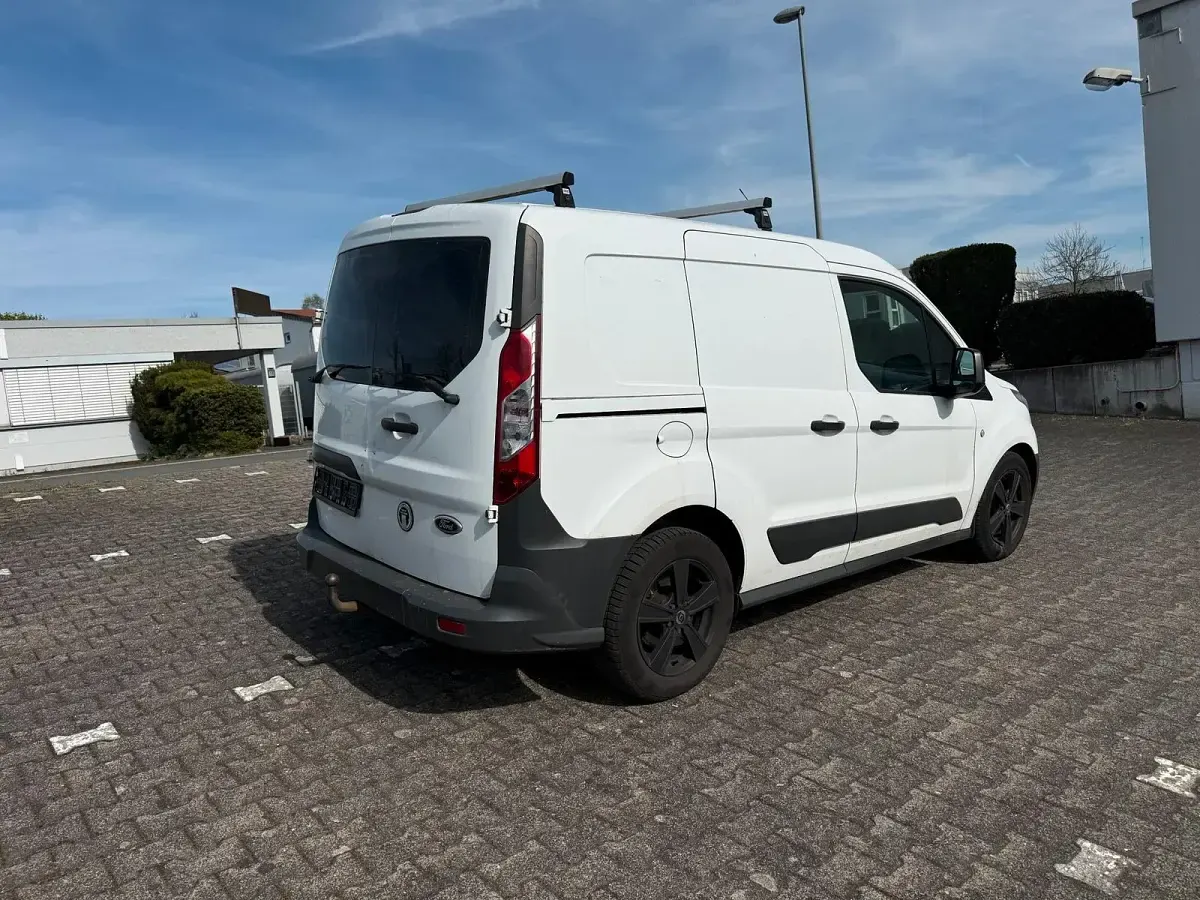 Używany Ford Transit Connect 75 KM (55 kW) 2015 Biały Minivan
