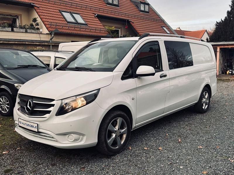 Weiß Gebraucht 2017 Mercedes Vito Van | 29.990 € - Bild 1/4