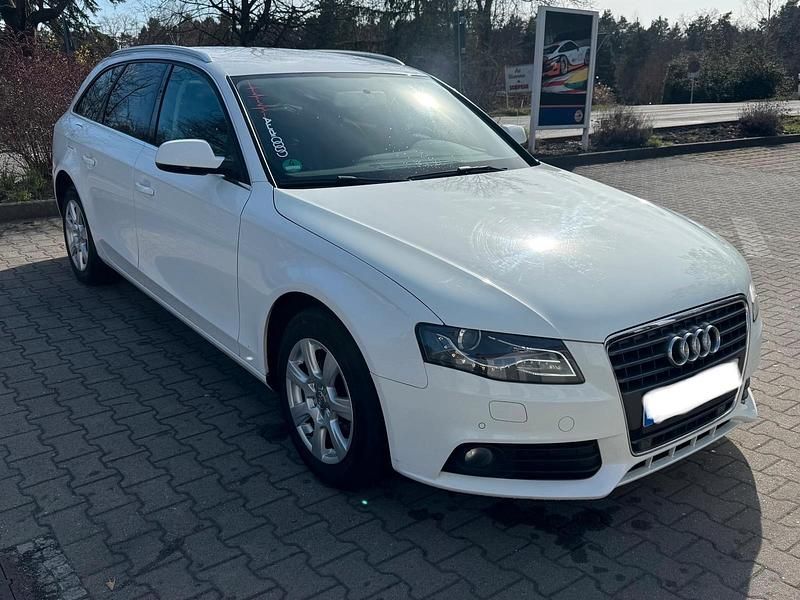 Gebraucht Audi A4 120 PS (88 kW) 2009 Weiß Kombi