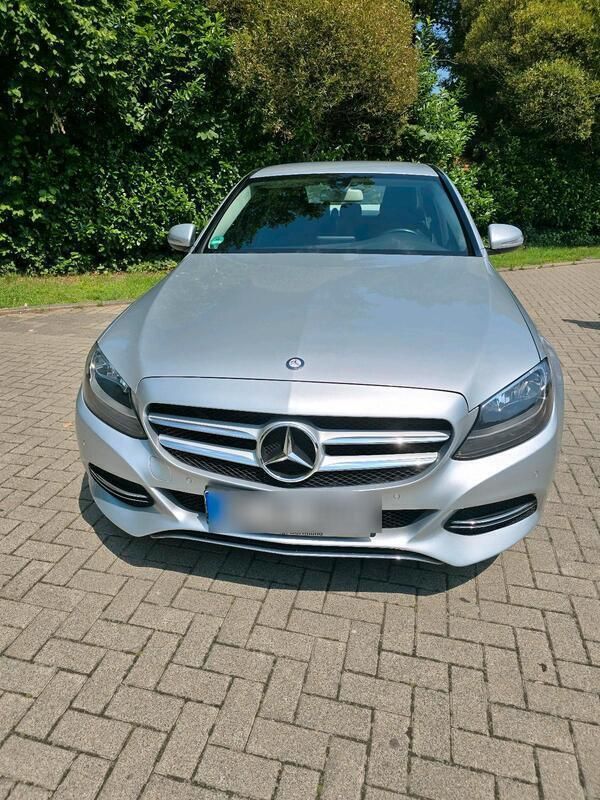 Silber Gebraucht 2014 Mercedes C220 Limousine | 16.500 € (Fairer Preis) - Bild 1/4