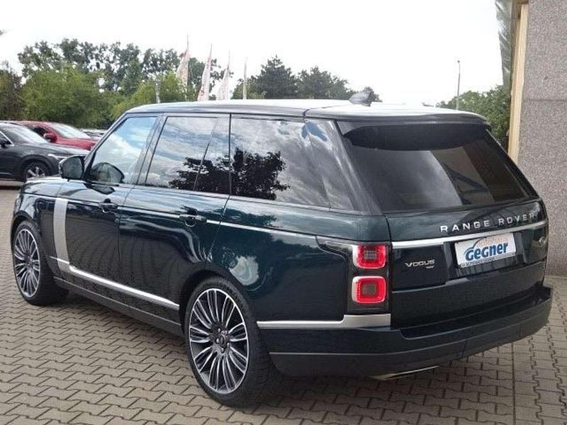Gebraucht Land Rover Range Rover Vogue 351 PS (258 kW) 2021 Grün SUV