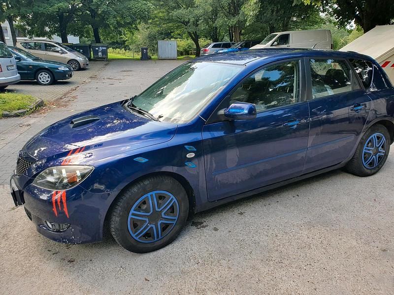 Blau Gebraucht 2003 Mazda 3 Kombi | 1.399 € (Superpreis) - Bild 1/4
