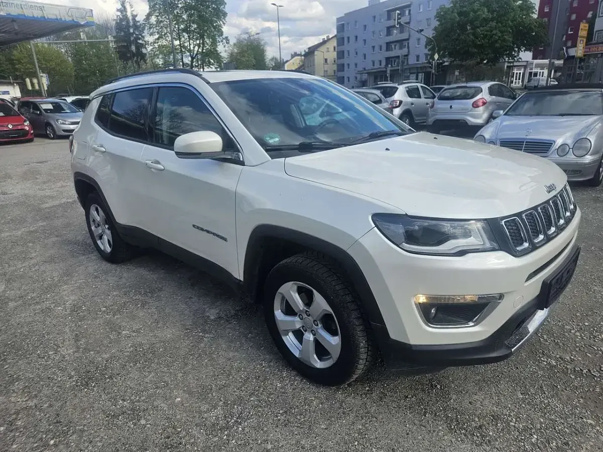 Usado Jeep Compass Limited 170 CV (125 kW) 2018 Blanco SUV