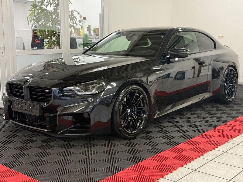Schwarz Gebraucht 2023 BMW M2 Basis Coupé | 55.900 € (Superpreis) - Bild 1/4