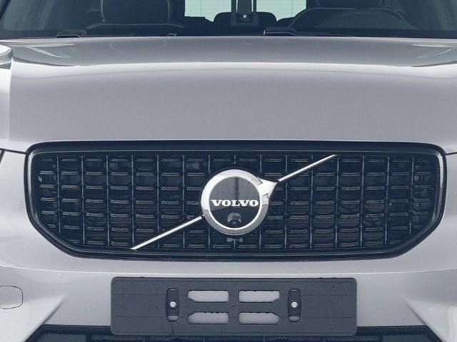 Gebraucht Volvo XC40 Plus 197 PS (144 kW) 2025 Silber SUV