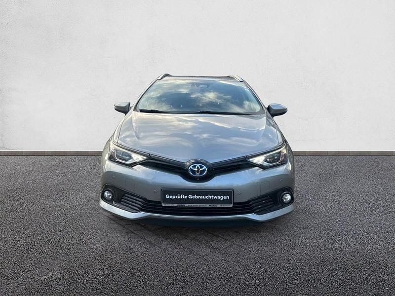 Gebraucht Toyota Auris Hybrid Team 136 PS (100 kW) 2017 Titansilber mica metallic Kombi