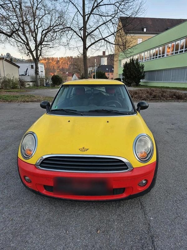 Second-hand Mini Cooper 95 CP (69 kW) 2009 Galben Hatchback