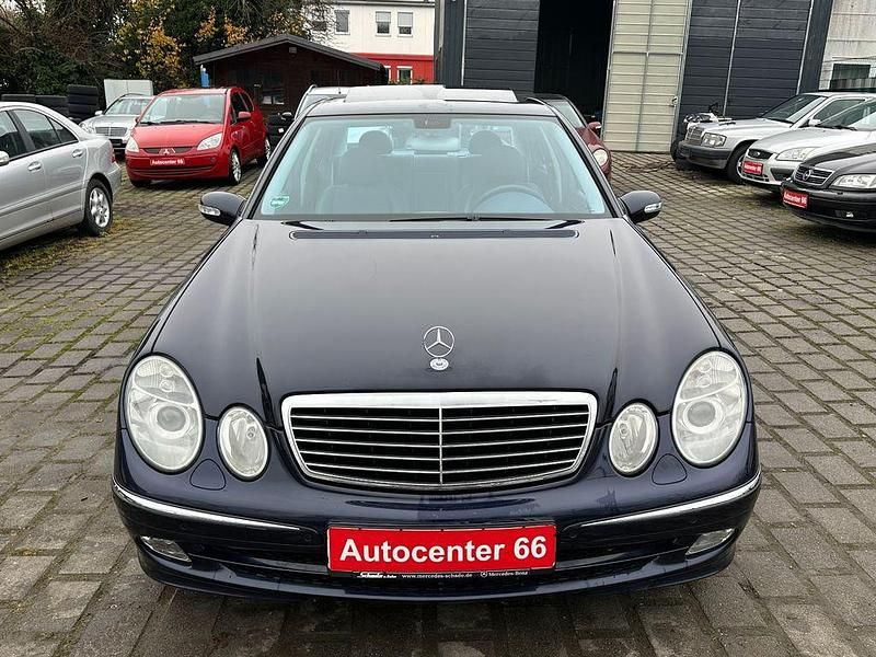 Gebraucht Mercedes E240 Avantgarde 177 PS (130 kW) 2002 Blau Limousine