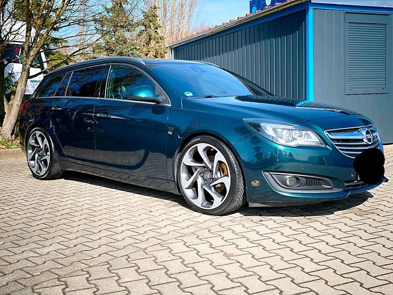 Gebraucht Opel Insignia OPC 194 PS (142 kW) 2015 Andere farben Kombi