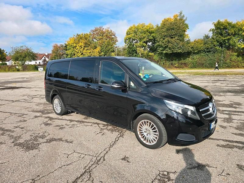 Gebraucht Mercedes V220 163 PS (119 kW) 2017 Schwarz Van / Kleinbus