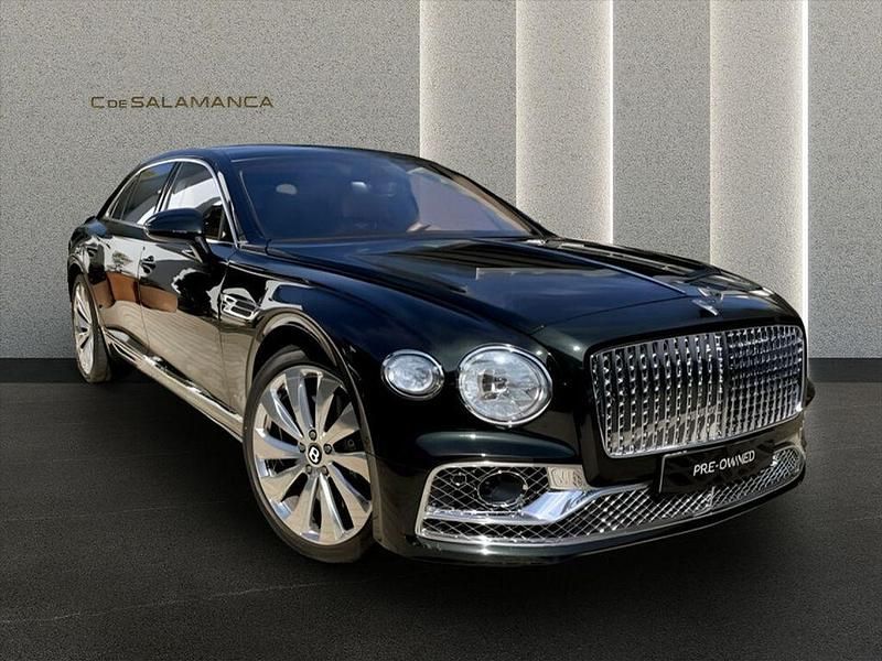 Gebraucht Bentley Flying Spur 557 PS (409 kW) 2021 Grün Limousine