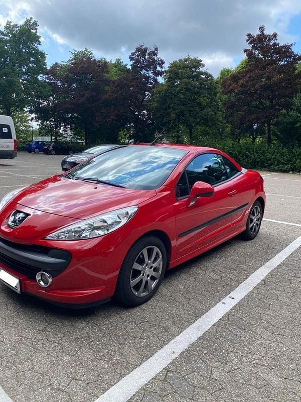Rot Gebraucht 2007 Peugeot 207 CC Cabrio | 2.900 € (Guter Preis) - Bild 1/4