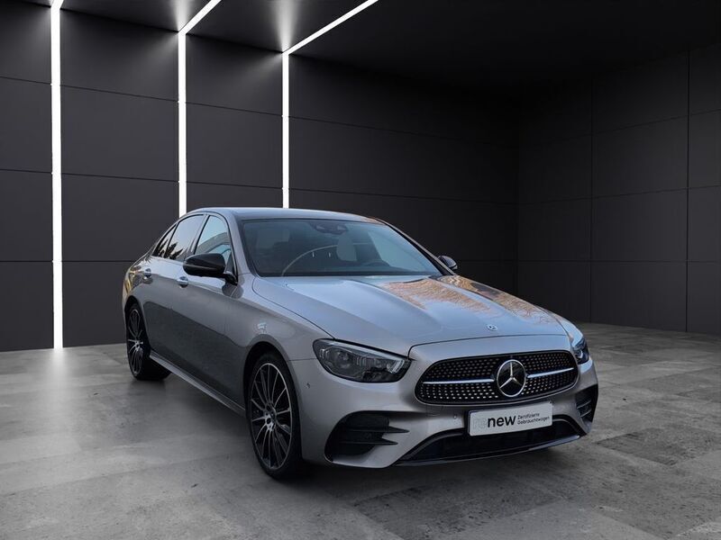 Gebraucht Mercedes E400 AMG line 330 PS (242 kW) 2021 Grau Limousine