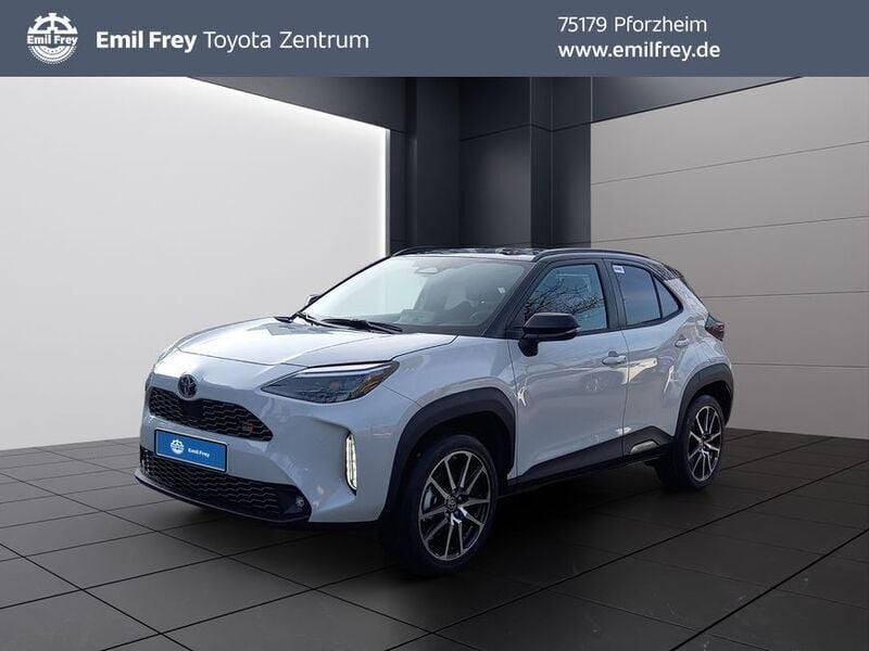 Dynamic grey metallic / dach s Gebraucht 2025 Toyota Yaris Cross Premium SUV | 34.790 € - Bild 1/4