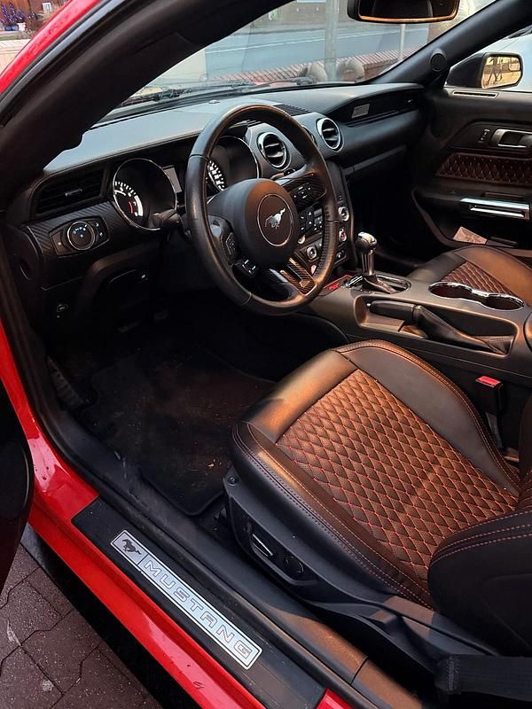 Gebraucht Ford Mustang 320 PS (235 kW) 2016 Rot Coupé