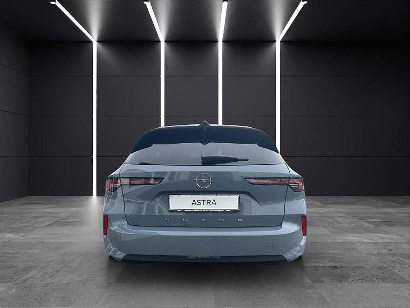 Neu Opel Astra Edition 131 PS (96 kW) 2025 Grau Kombi