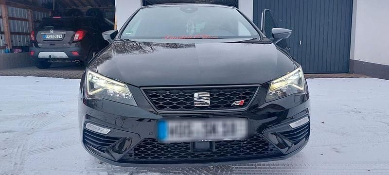 Schwarz Gebraucht 2018 Cupra Leon Limousine | 20.500 € (Fairer Preis) - Bild 1/4