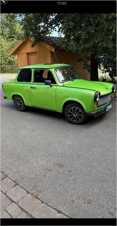 Grün Gebraucht 1989 Trabant 601 Kleinwagen | 2.999 € - Bild 1/4