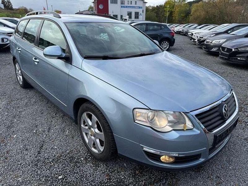 Blau Gebraucht 2007 VW Passat Sportline Kombi | 2.780 € (Fairer Preis) - Bild 1/4
