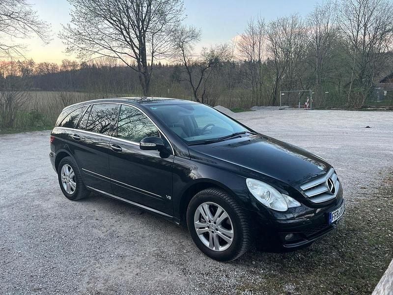 Gebraucht Mercedes R500 306 PS (225 kW) 2007 Schwarz Van / Kleinbus