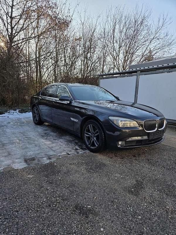Gebraucht BMW 740 306 PS (225 kW) 2012 Limousine