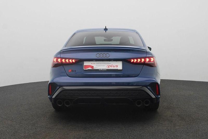 Gebraucht Audi S3 Ambiente 333 PS (244 kW) 2024 Ascariblau metallic Limousine