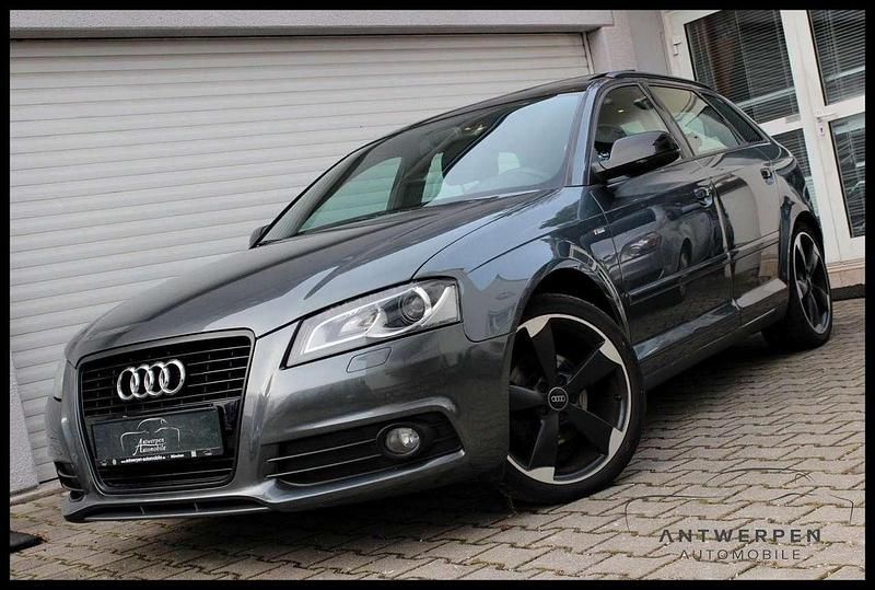 Daytonagrau Gebraucht 2012 Audi A3 Sportback S-Line Kleinwagen | 8.980 € (Fairer Preis) - Bild 1/4