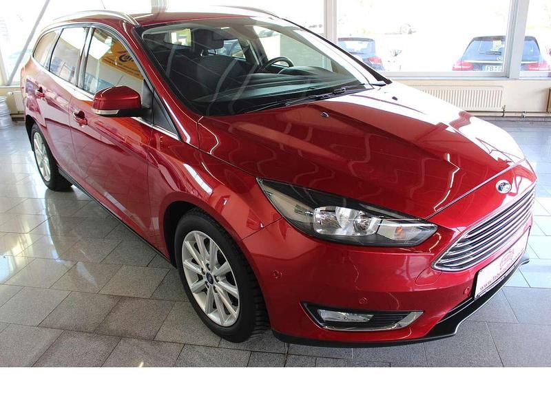 Używany Ford Focus Titanium 150 KM (110 kW) 2018 Czerwony Kombi