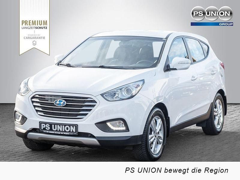 Weiß Gebraucht 2017 Hyundai ix35 SUV | 17.770 € (Teuer) - Bild 1/4