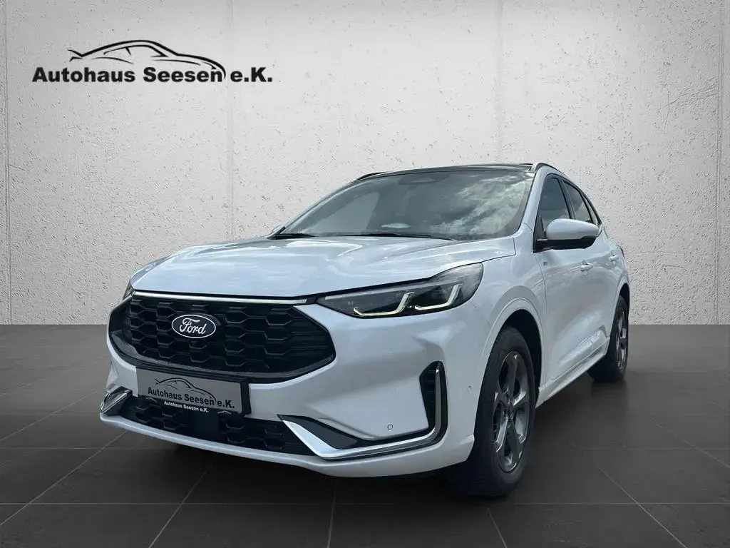 Gebraucht Ford Kuga ST-Line X 186 PS (136 kW) 2024 Frozen white SUV