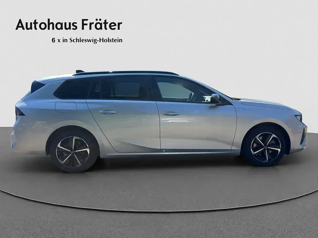 Neu Opel Astra 145 PS (106 kW) 2025 Silber Kleinwagen