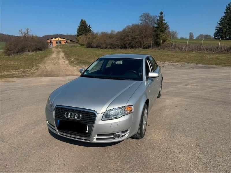 Gebraucht Audi A4 131 PS (96 kW) 2005 Silber Limousine