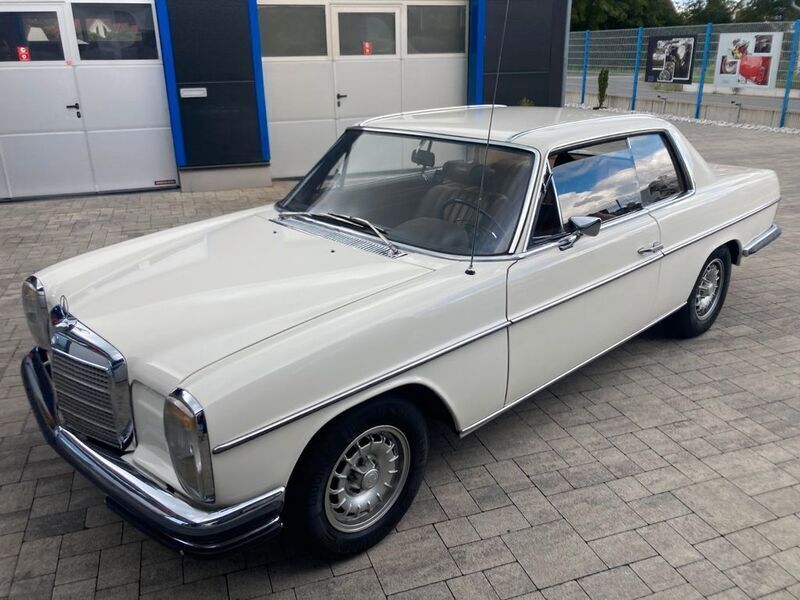 Weiß Gebraucht 1969 Mercedes 250 Coupé | 15.900 € - Bild 1/4