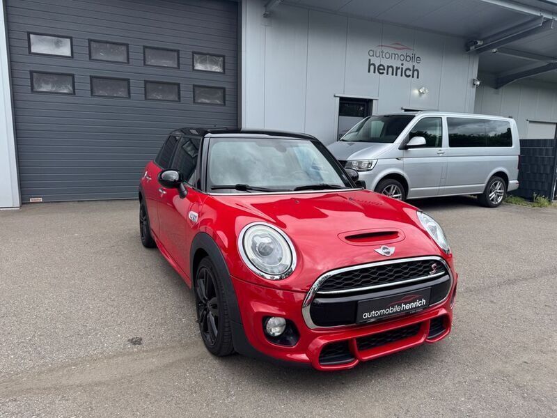 Rot Gebraucht 2018 Mini John Cooper Works Kleinwagen | 12.900 € (Guter Preis) - Bild 1/4