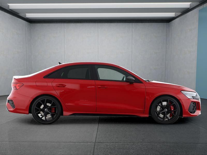 Gebraucht Audi RS3 400 PS (294 kW) 2023 Rot Limousine