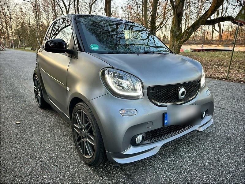 Grau Gebraucht 2016 Smart ForTwo Coupé Brabus Kleinwagen | 12.400 € (Guter Preis) - Bild 1/4
