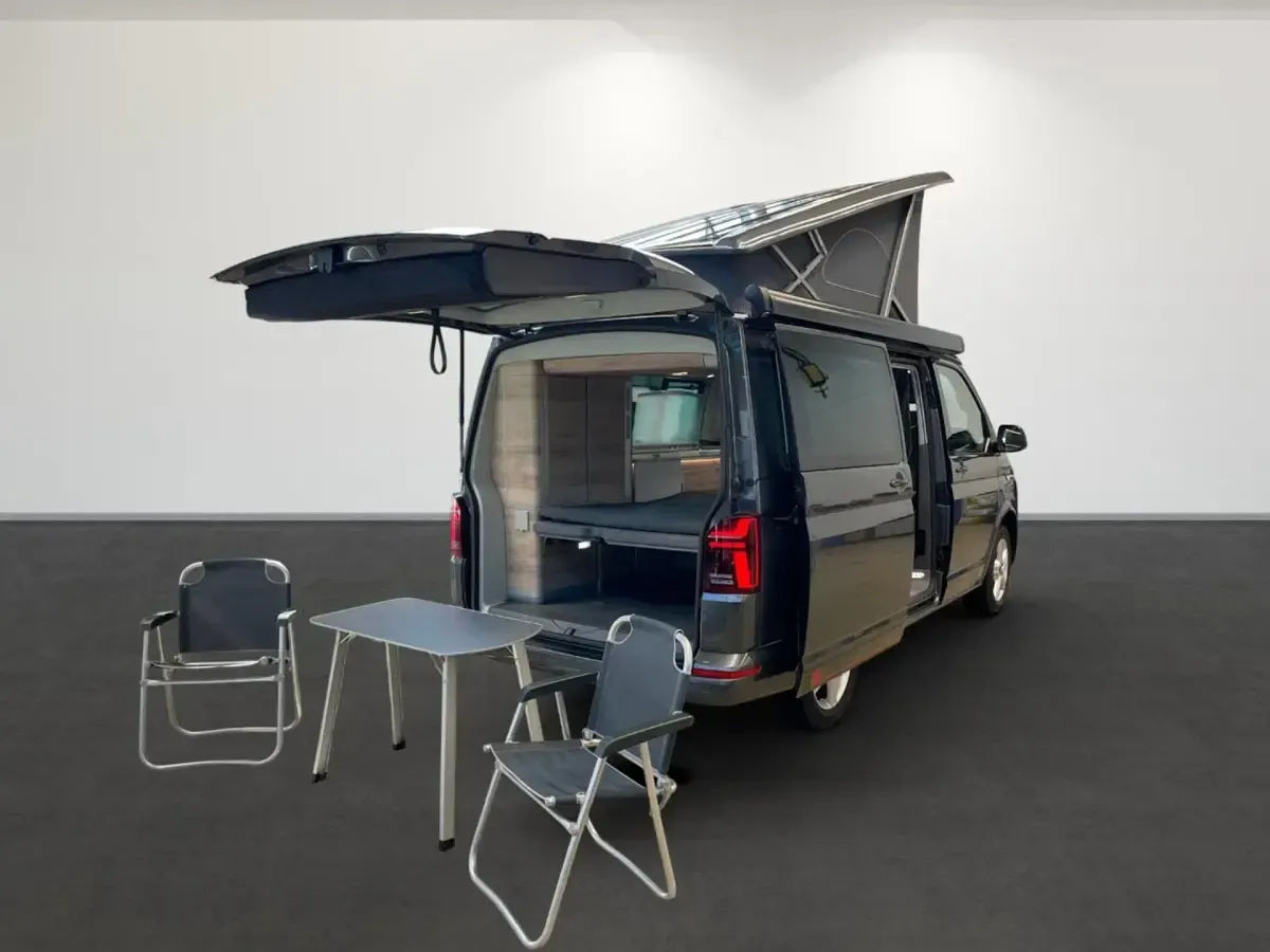 Gebraucht VW California Edition 150 PS (110 kW) 2024 Grau Van
