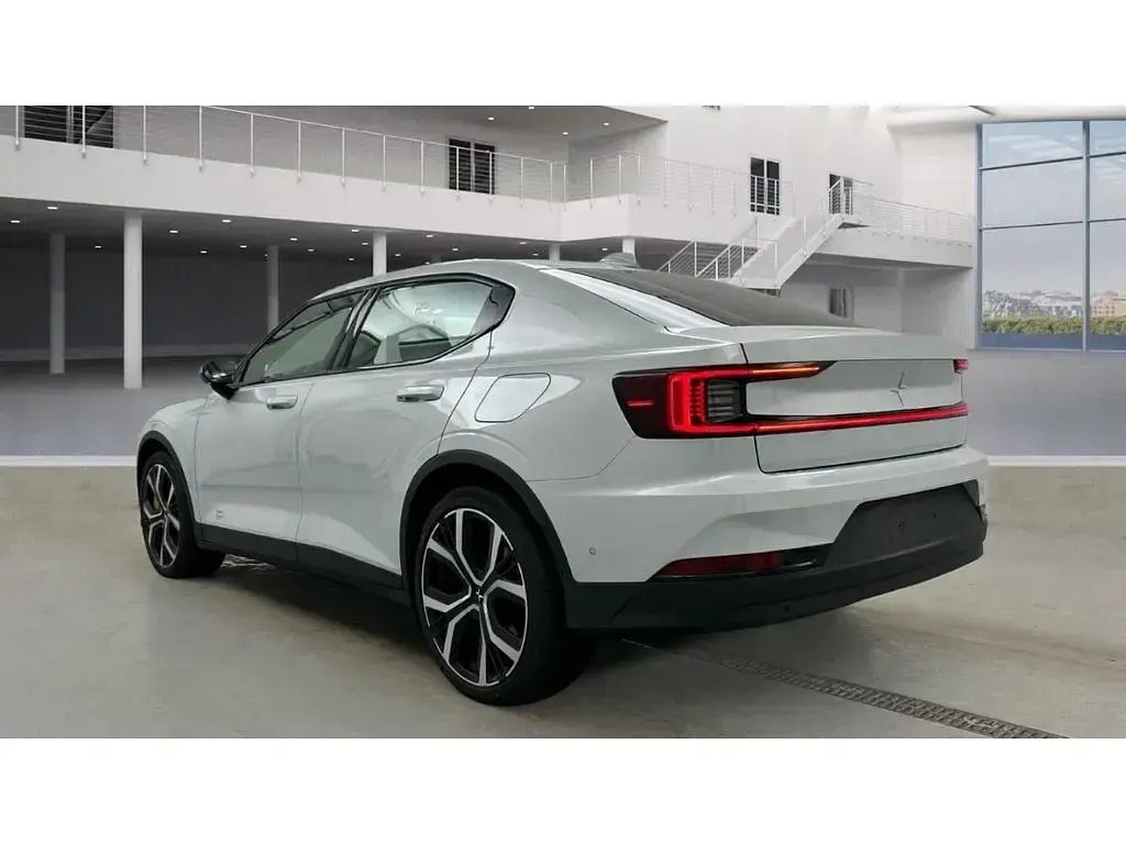 Second-hand Polestar 2 Performance 350 kW (476 CP) 2023 Alb Hatchback