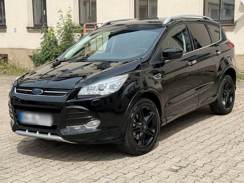 Schwarz Gebraucht 2015 Ford Kuga SUV | 12.499 € (Fairer Preis) - Bild 1/4